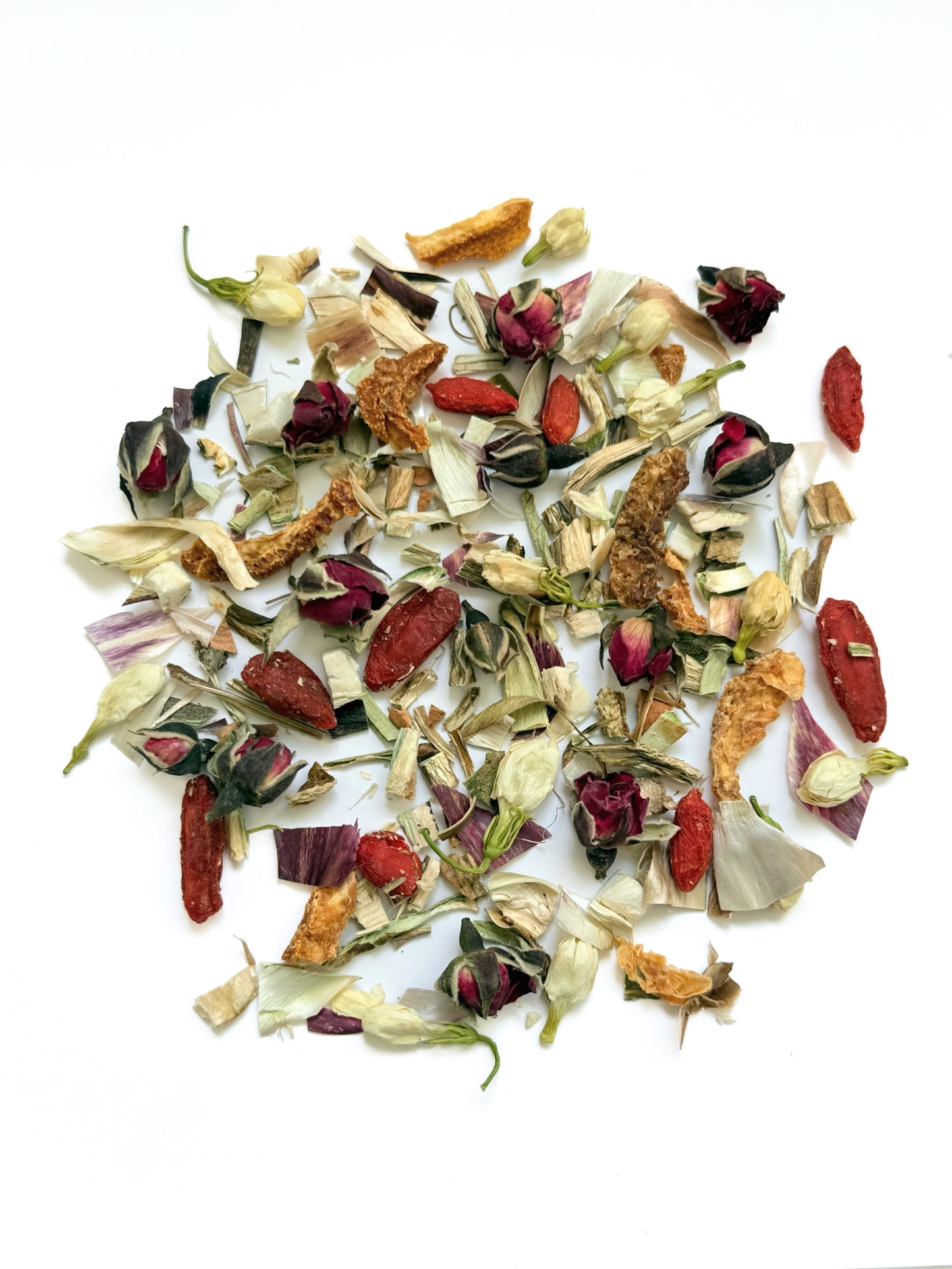 Rose Ember Tea – 15 Pyramid Tea Bags in Reusable Matte Tin